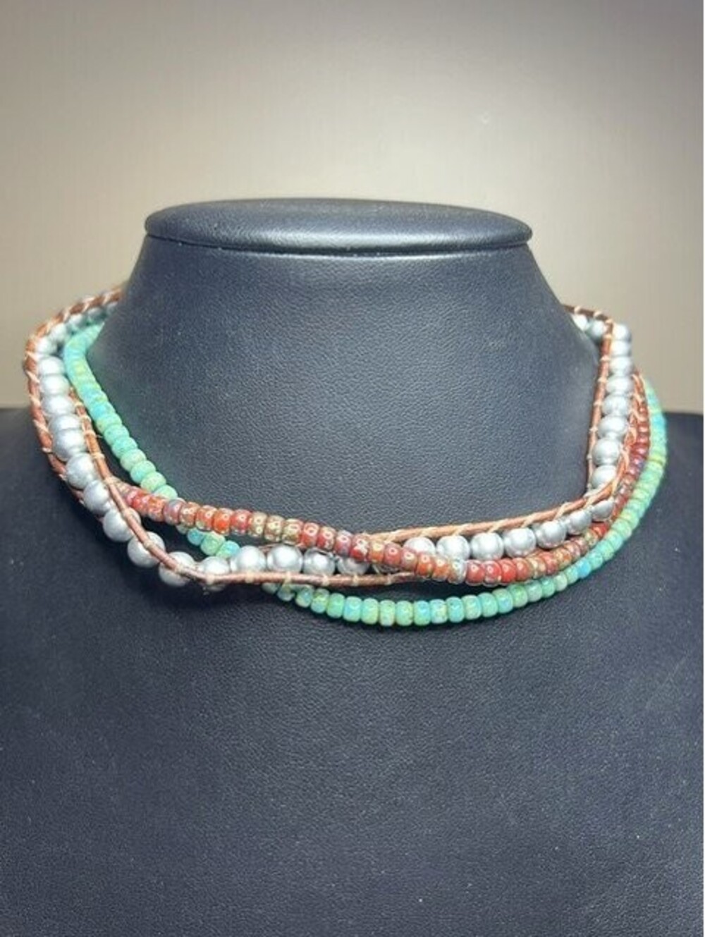 B7338 Leather Seed Bead faux pearl Concho Feather Southwestern Choker 15"